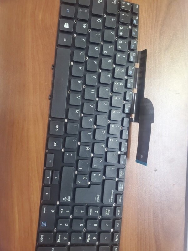 Teclado Samsung 300e4a 300v4a Np300 305e4a 305v4an - Imagen 3