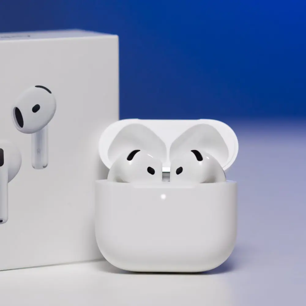 Audífonos AirPods 4 Blanco con estuche y conectividad Bluetooth