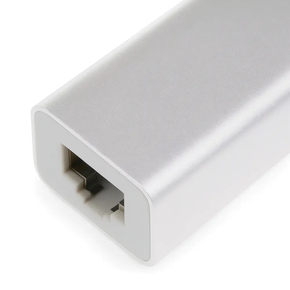 Adaptador USB-C a Ethernet con 3 puertos USB