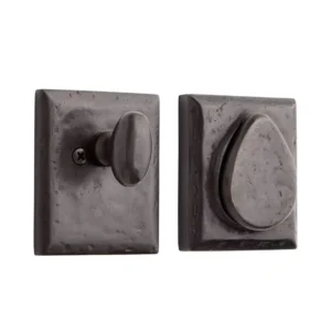 Cerradura rústica de bronce oscuro